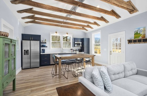 Old Fort House | New Listing Sale! Mountain Views & Fire Pit Fun!