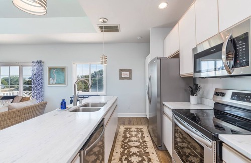 Saint Helena Island House | New Listing - Shrimp On Da Fly!