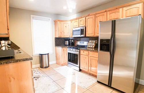 Sugar House House | NEW LISTING! Spacious Sugarhouse 4bd 3bth Home+Fully Fenced Yard+Gazebo+Hot Tub!