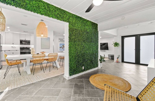 Boynton Beach House | New Listing! Stunning South Florida Escape! 5 minutes to beach!