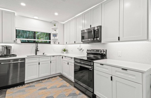 Boynton Beach House | New Listing! Stunning South Florida Escape! 5 minutes to beach!