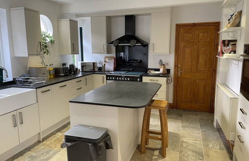 Lynton House | New listing - Super comfortable large house in middle of Lynton!