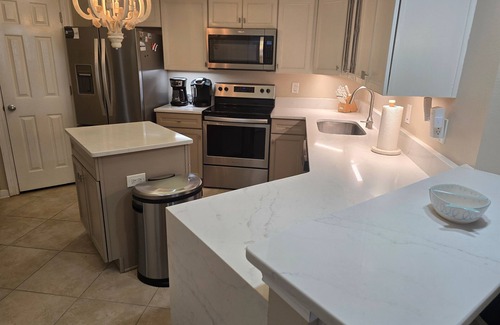 Orange Beach House | New Listing - The Salty Dawn. 3 Bed 2 Bath Ground Floor at Summer House in OB!
