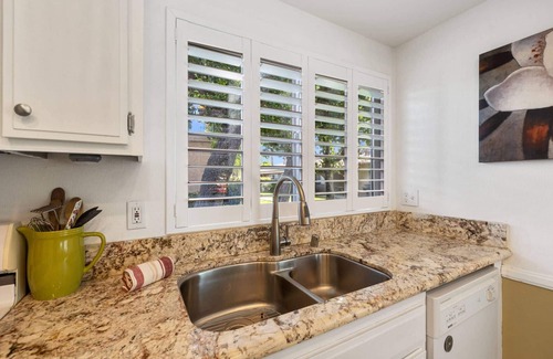 Palm Desert Condo | New Listing! Two-bedroom condo located in Heart of Palm Desert!