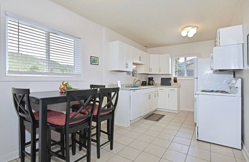 Woodland Park Apartment | New Listing Updated, Comfortable Modern Mountain Living