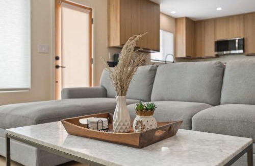 Reseda House | New Listing Valley Villa by Colby & Conrad