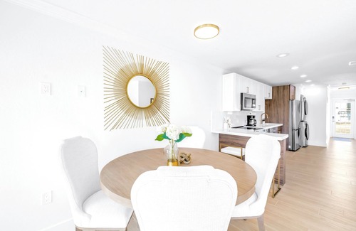 Siesta Key Village Apartment | NEW LISTING! Village Breeze - Heated Pool, Private Patio, Village and Beach!