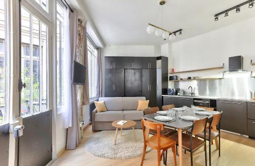Quartier de la Porte-Saint-Denis Apartment | NEW Loft Apartment in the Heart of Paris - An Ecoloflat