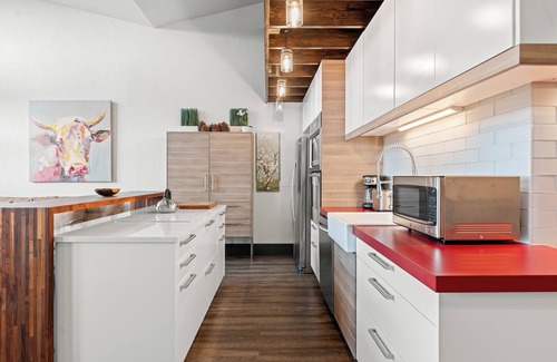 Frisco Condo | New! Lofted Hideaway on Main Street Frisco