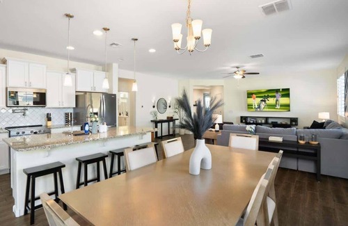 Del Rio Ranch House | *NEW* Luxe Nascar Pool Paradise Fire Pit Ping Pong