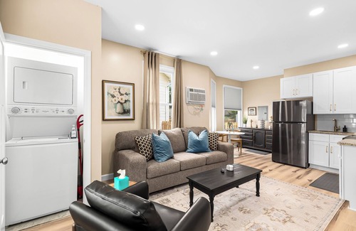 Mount Clemens Apartment | New! Luxury 1BR Flat near Downtown Mount Clemens