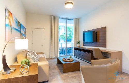 Hollywood Apartment | NEW LUXURY Beachfront Condo Resort