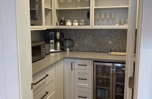 Silver Star Mountain House | New Luxury Home Exceptional Location Close to Village Ski In/Out
