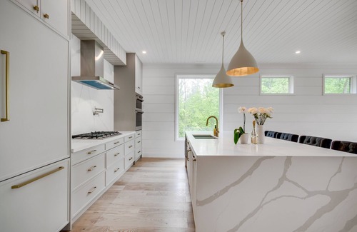 Ramara Cottage | New Luxury Cottage on Lake Couchiching at the mouth of Lake Simcoe
