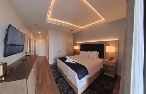 Destin Hotel | New Luxury Harbor Suites