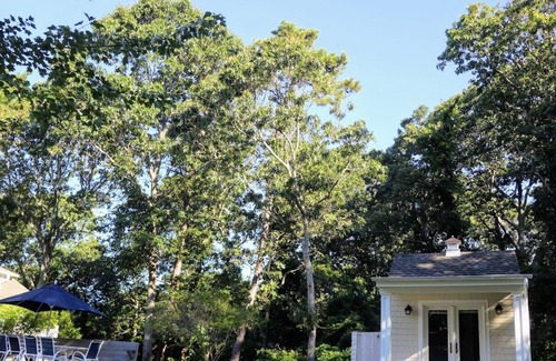 Flanders House | New, luxury, open floor plan, pristine home centrally located with ALL amenities