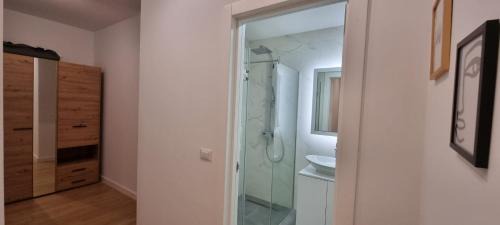 Vracar Apartment | New luxury suite near St Sava Temple with garage