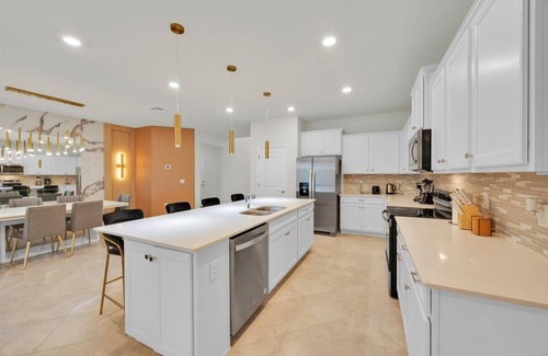 Four Corners House | NEW Magic Family Home – Pool & Disney Fun