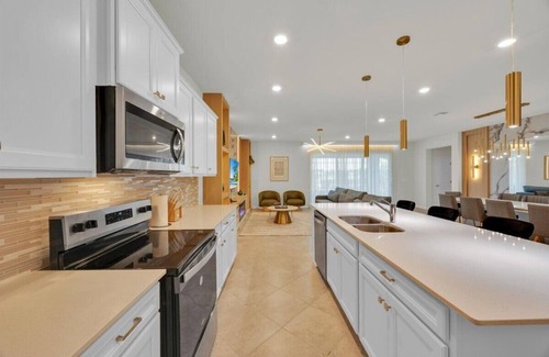 Four Corners House | NEW Magic Family Home – Pool & Disney Fun