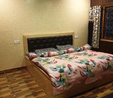 Shimla Bed & Breakfast | New mehdudia B&B