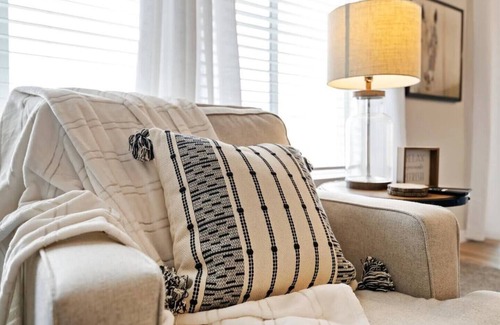 Meridian House | New Model like home in Meridian with 3 bedrooms