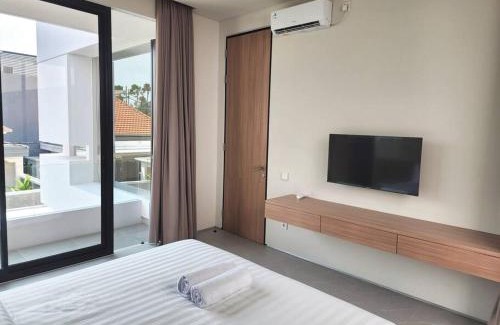Batu Bolong Villa | New modern 2BR Private villa- 5mins to the beach