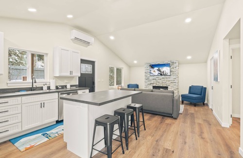 Naches Cabin | New modern cabin on the Tieton River