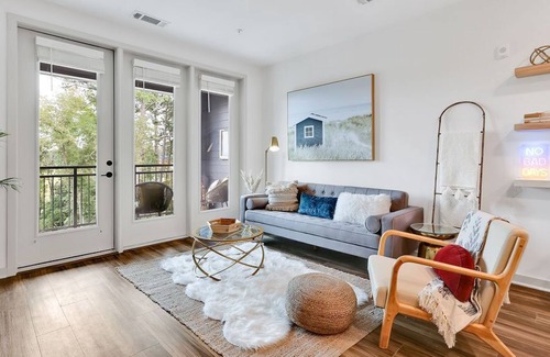 Wilmington Apartment | New! Modern Coastal Retreat~ Pool, Gym, Pets OK