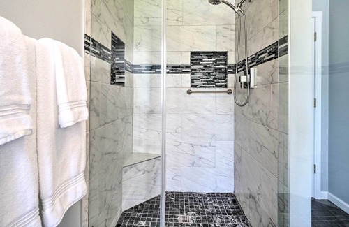 Murraysville House | NEW! Modern Corporate Retreat By Downtown & Beach!