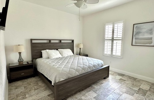 Placid Lakes House | New modern family-friendly home! Canal access to Lake June