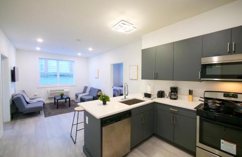 Constable Hook Apartment | New Modern Serenity- 2BR Retreat near New York City