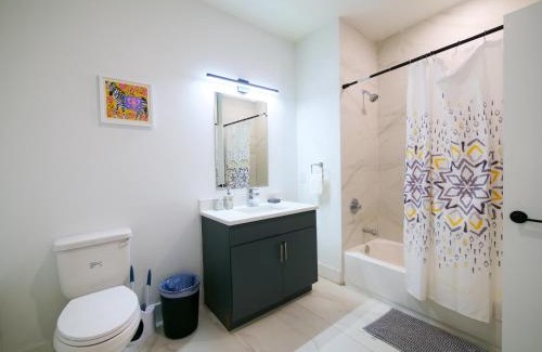 Constable Hook Apartment | New Modern Serenity- 2BR Retreat near New York City
