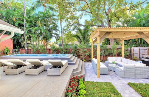 Downtown Fort Lauderdale House | NEW! Next to Las Olas - Heated Pool - 5BR