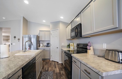 Twin Falls House | NEW North End Twin Falls house