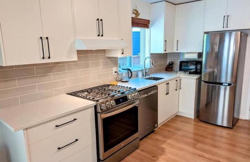 Langford House | New on Vrbo -nPrivate Garden Suite - Free car charger
