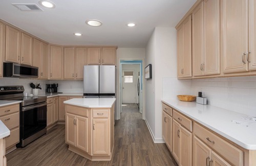 Heritage Woods House | New on VRBO, Beautifully updated, close to the beach, come make family memories!