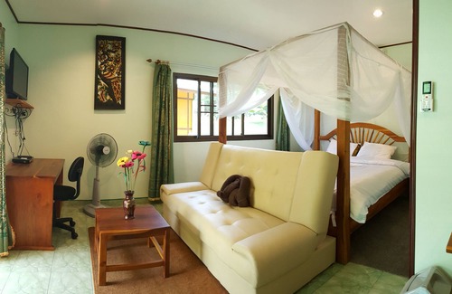 Rayong Hotel | New Paradise Home Resort