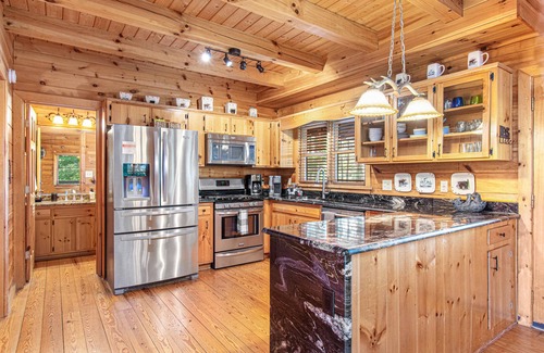 Cherry Log Cabin | New Paved Road-Views-Secluded Cabin-Family Friendly-Jacuzzi-Playground-Game Room