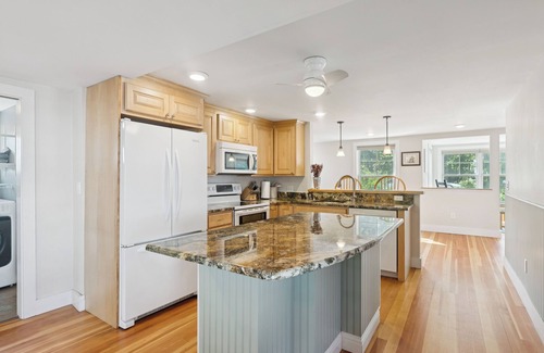 Scarborough House | New Photos! Large 4-bedroom House Close to Beach with Ample Outdoor Space!