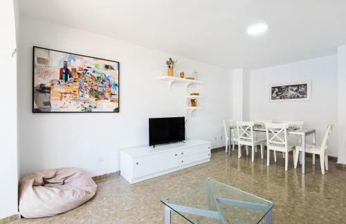 Lagunillas Apartment | New Picasso Lagunillas Neighborhood Apartment