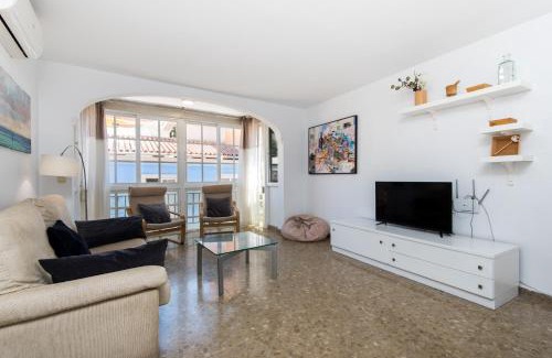 Lagunillas Apartment | New Picasso Lagunillas Neighborhood Apartment