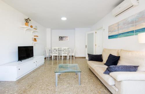 Lagunillas Apartment | New Picasso Lagunillas Neighborhood Apartment