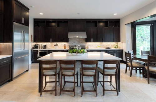 Hudson Bend House | *NEW* - Pool | Sleeps 16 - WalkerVR Walking on Sunshine!