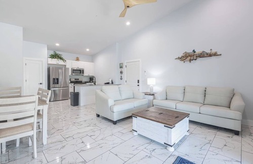 Indian Point Villa | New Poolside Villa w/Game Room & Hot Tub! 3 Min to SDC, 15 Min to Branson Strip