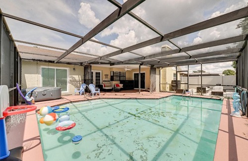 Orchid Lake Village House | New Port Richey Rental Home with Heated Pool!