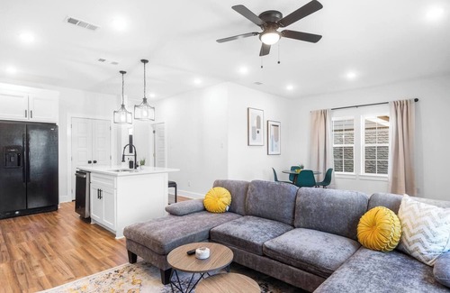 South Arlington House | NEW! Prime Location –Fast Access to Stadium & Fun!
