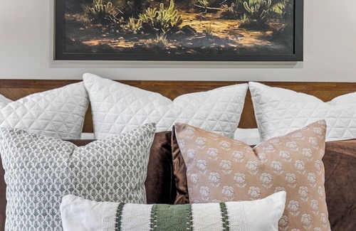 West Sedona House | NEW* Private Sedona Guesthouse | Hot Tub, Peaceful Yard, Walk to Restaurants