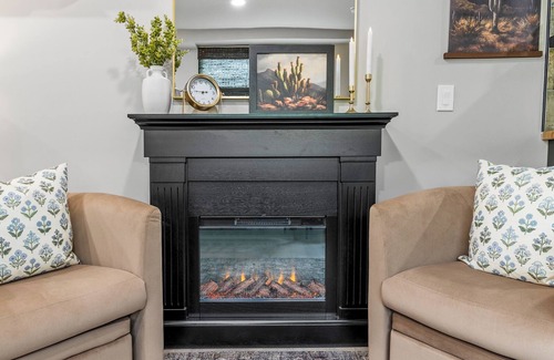 West Sedona House | NEW* Private Sedona Guesthouse | Hot Tub, Peaceful Yard, Walk to Restaurants