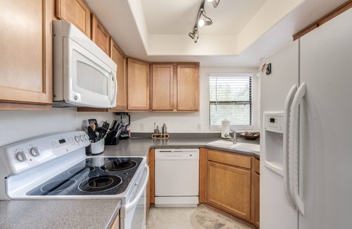 Tucson Condo | NEW Purple Mountain Majesty-Oasis at Ventana Canyon at the Greens.