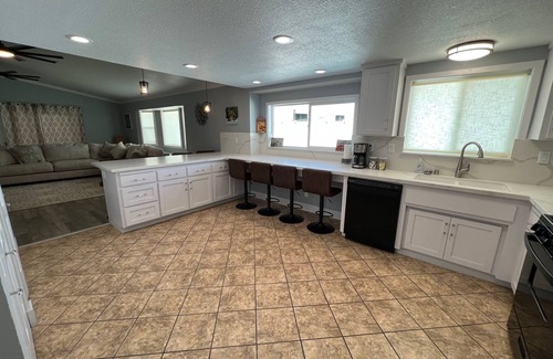 Victorville House | New remodel Modern Entertainment house